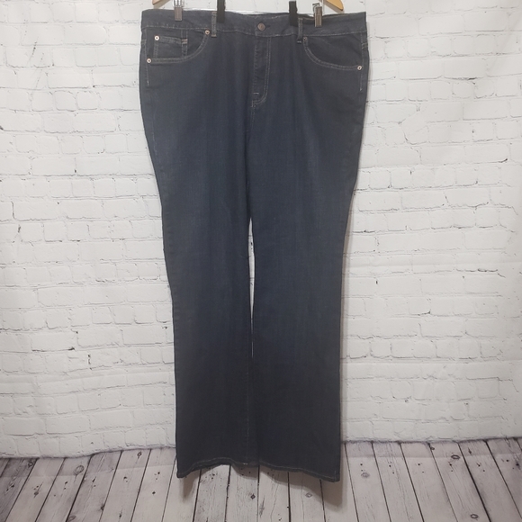 Bitten SJP  NWT Women's Sz 20R Bootleg Jean - Picture 2 of 13